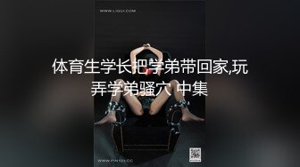 有钱人的快乐就是这么枯燥无味 ktv点三个妹子 一个唱歌 两个舔脚