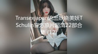 菜市场男女混厕全景偷拍连，衣裙美女的多毛小黑鲍