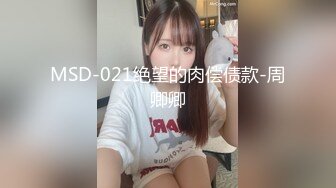 【新片速遞】&nbsp;&nbsp;韵味美少妇灰色蝴蝶逼，道具自慰，特写丰满阴户，掰开小蝴蝶深喉水晶吊[727M/MP4/48:25]