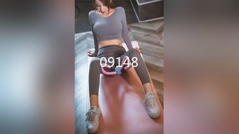 TWTP 公园女厕全景偷拍多位极品美女嘘嘘爱干净小妹屁股撅到天上去了 (3)