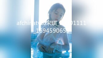 96二胎哺乳期骚妇