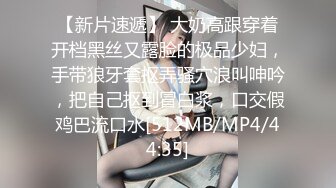 ⚫️⚫️极品反差女神私拍，万人追踪OF豪乳小姐姐【Carly卡莉】订阅，紫薇露出啪啪，女神的另一面很母狗的