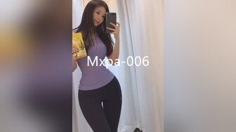 美女白领下班被有钱人调教成骚母狗被打BB